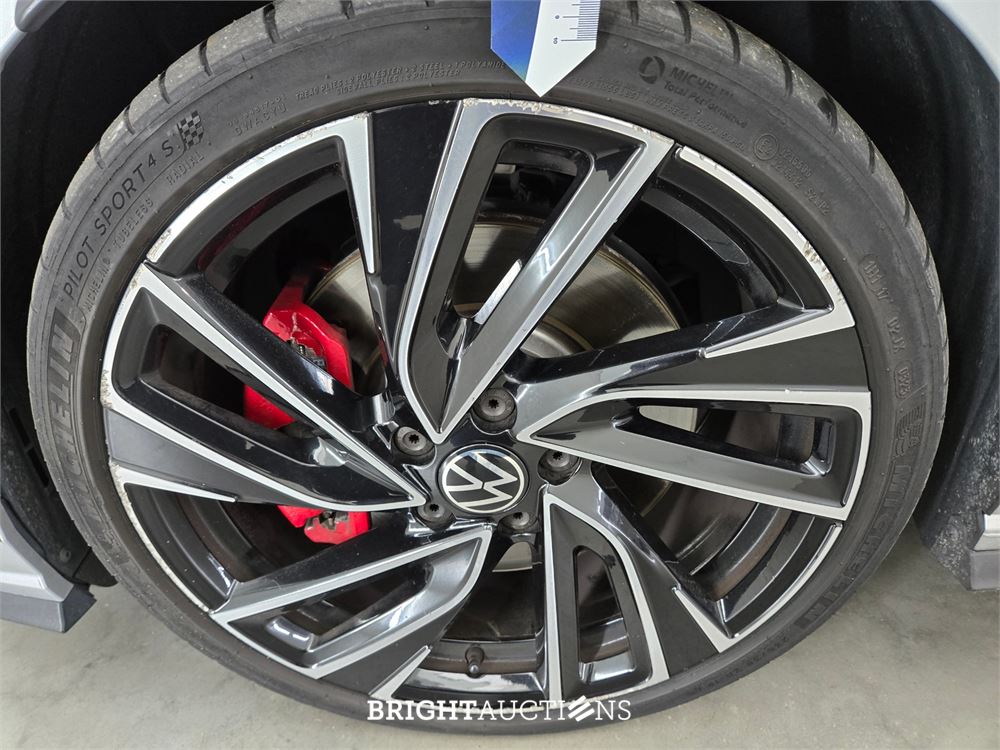 Volkswagen Golf GTI 2.0 TSI 245pk 2020, L-810-HX