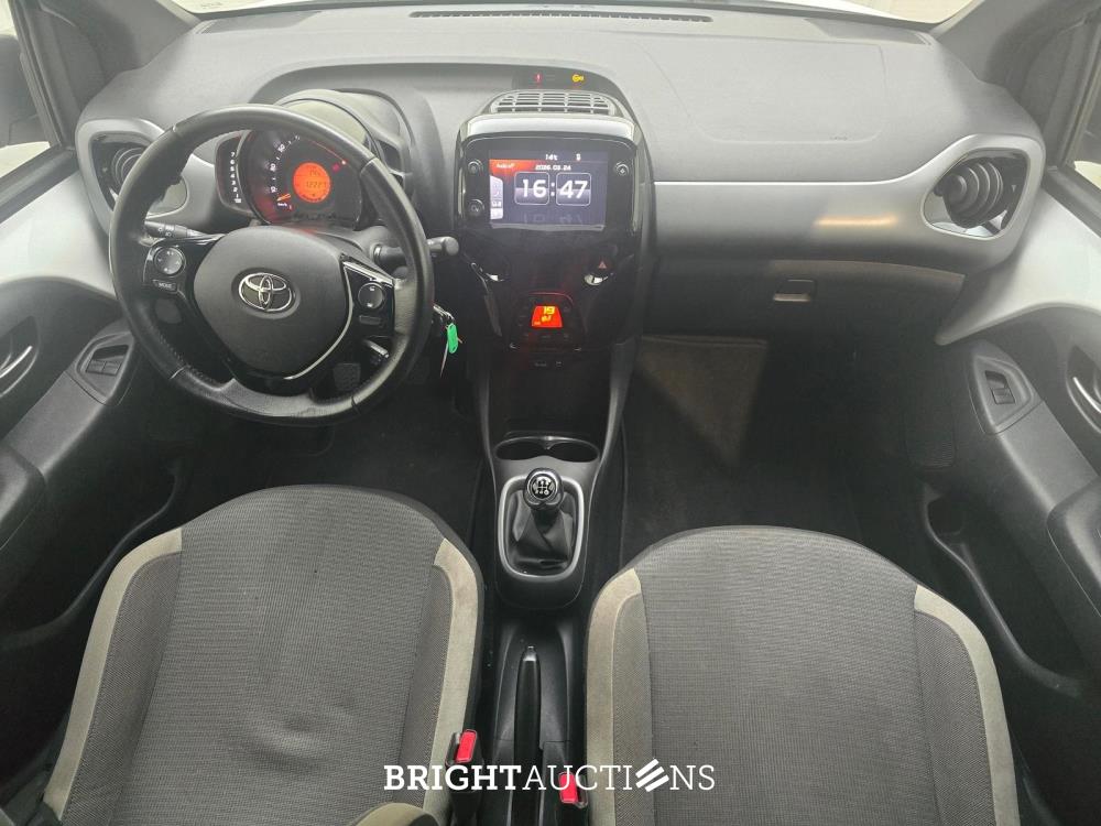 Toyota Aygo VVT-i x-cite ultimate 1.0 72pk 2022 (Origineel-NL), N-440-XN