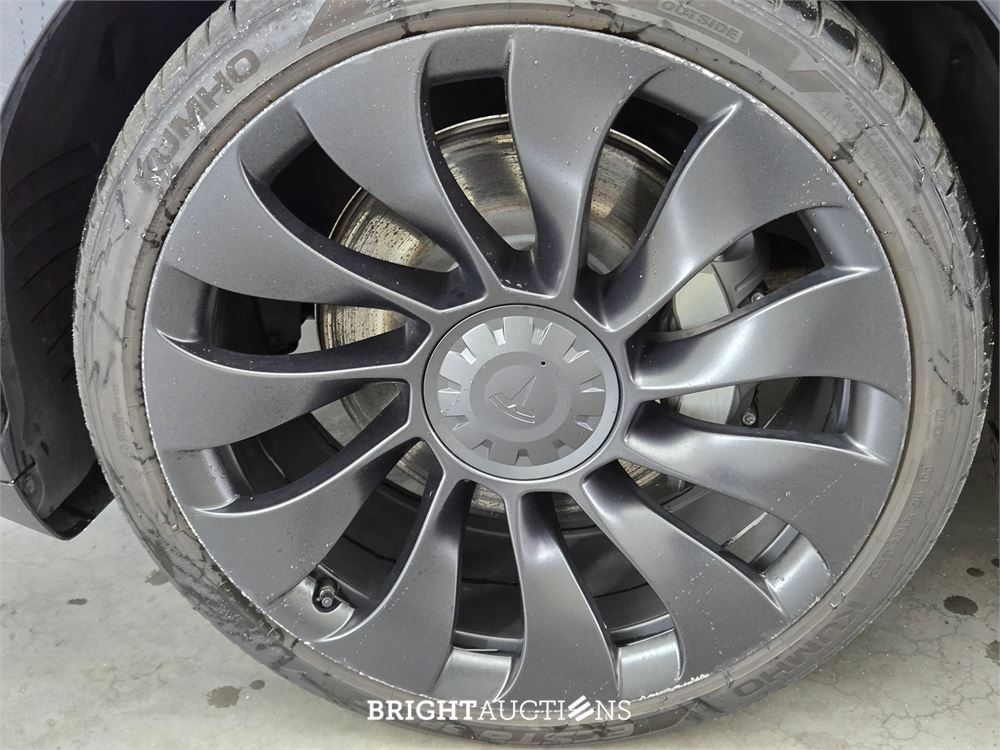 Tesla Model Y Long Range AWD 75 kWh 351pk 2021, R-745-PT