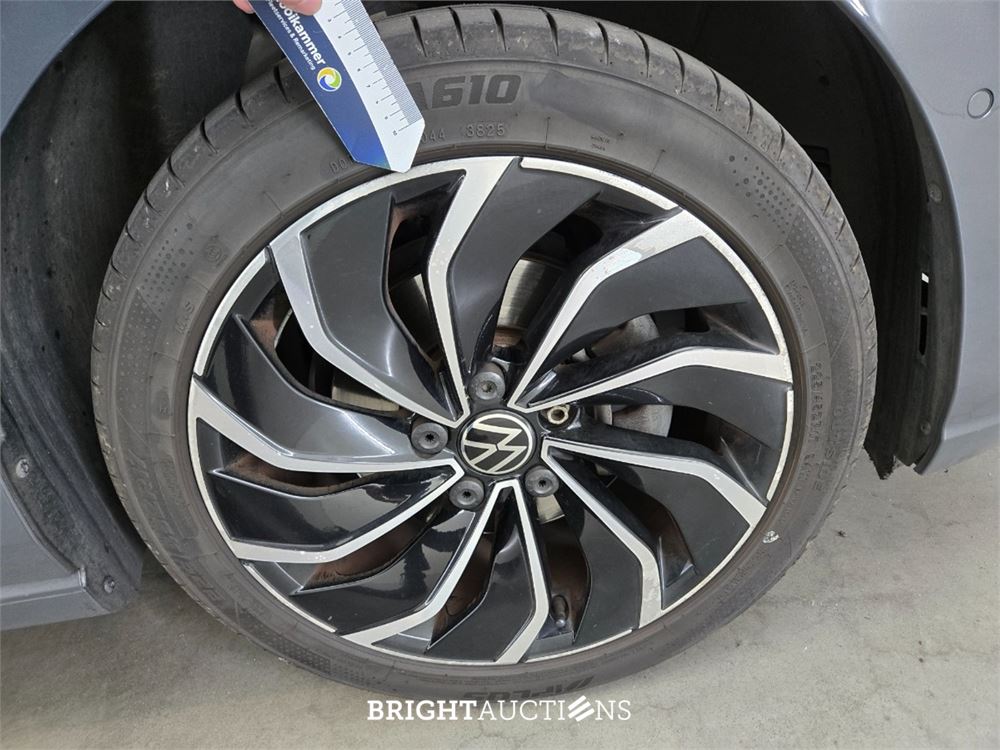 Volkswagen Golf eTSI R-Line 1.5 150pk 2020, HLP-73-V