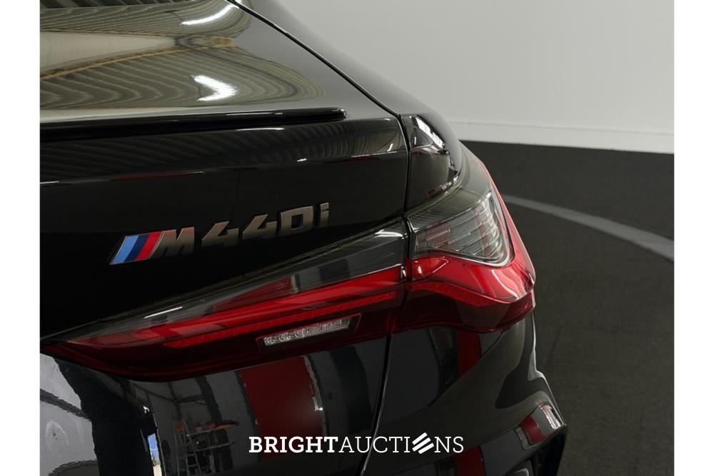 BMW M4 High Executive xDrive 374pk 2020 (Origineel-NL), J-656-VG