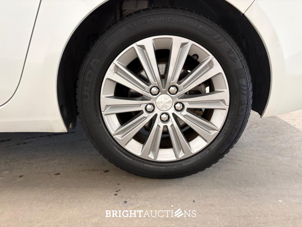 Peugeot 308 SW Allure 1.2 PureTech 131pk 2021, P-660-KD