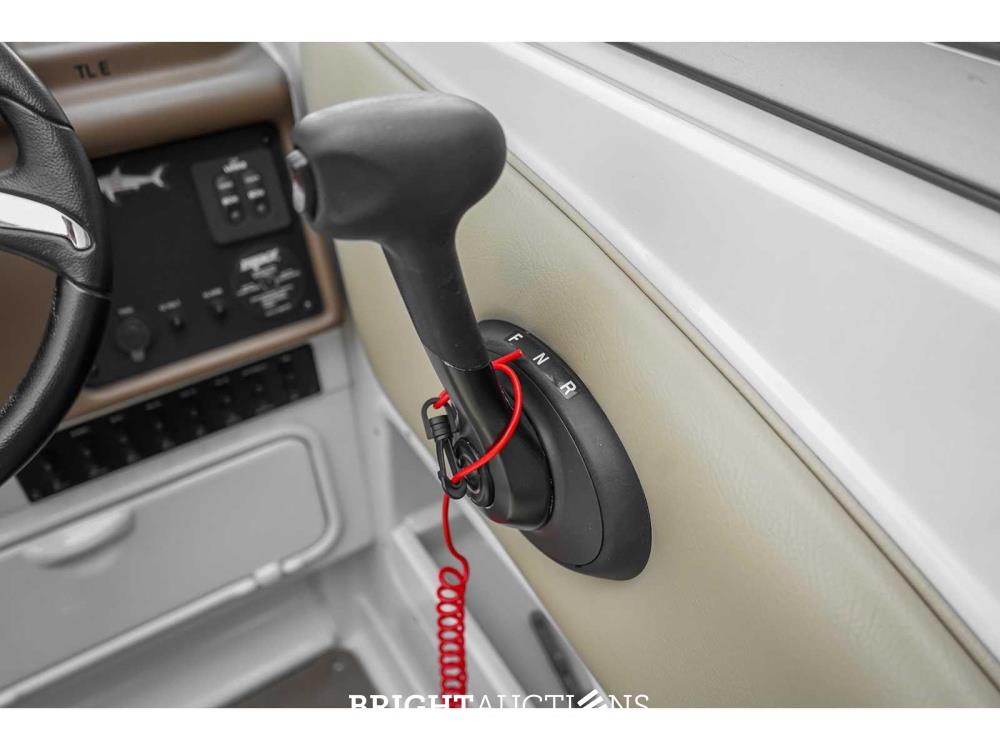 Crownline 266SC 2012 Speedboot (Mercruiser Motor 349,3PK) - (Trailer Harbeck BT3500M 62-WSJ-2)