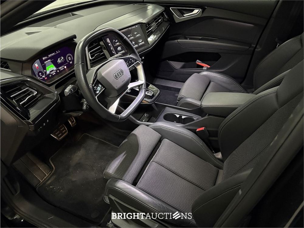 Audi Q4 40 S edition 77 kWh 2022 (Origineel-NL), R-864-KR