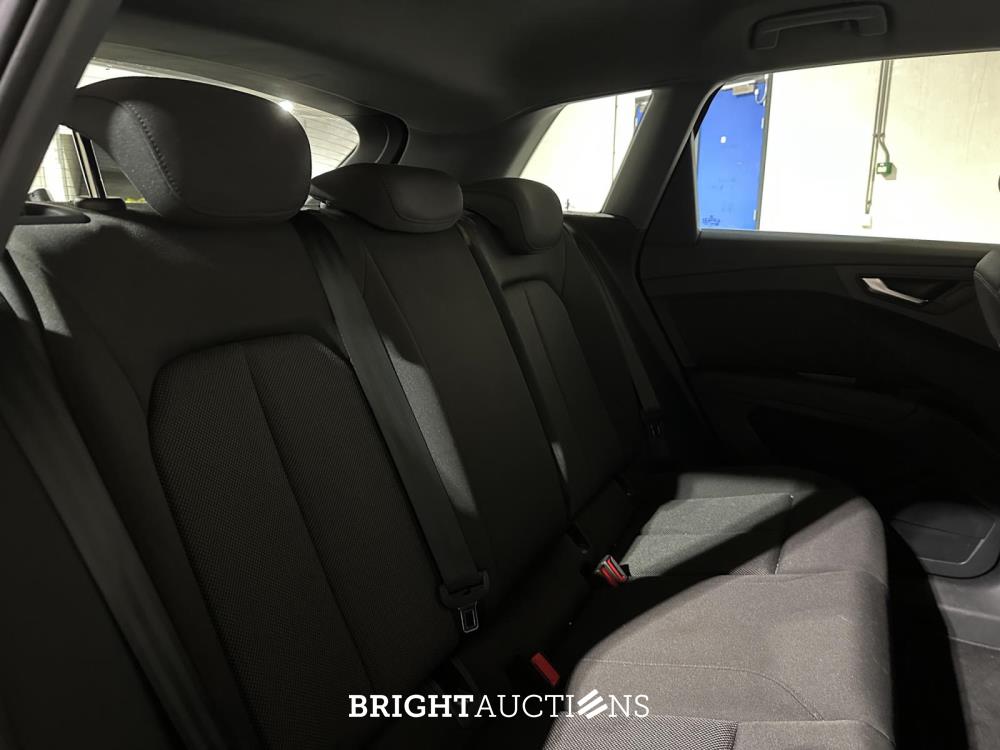 Audi Q4 e-tron 35 Edition 55 kWh 170pk 2022 (Origineel-NL), R-847-TD