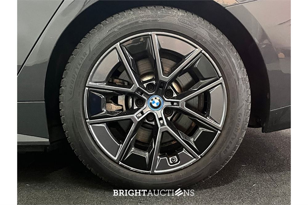 BMW i4 eDrive40 High Executive 84 kWh 2023 (Origineel-NL), T-695-BB