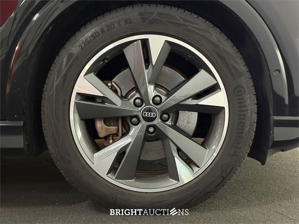 Audi Q4 40 S edition 77 kWh 2022 (Origineel-NL), R-864-KR