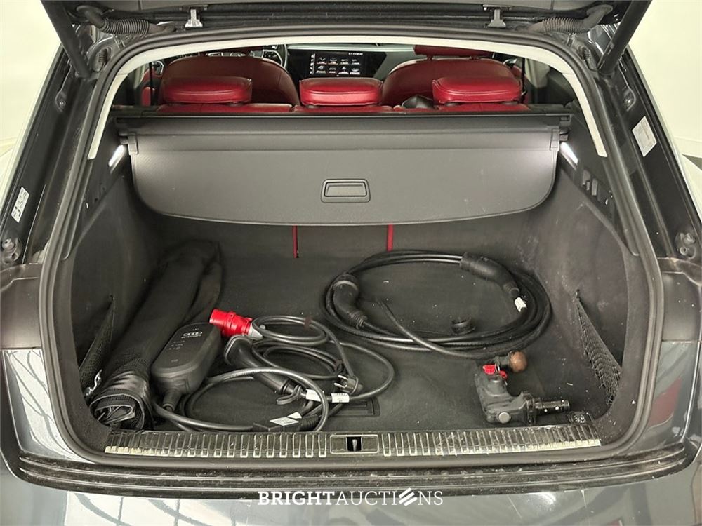 Audi e-tron 55 Advanced edition Plus Quattro 95 kWh 2022 (Origineel-NL), R-522-GX