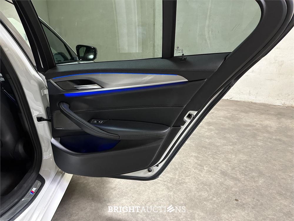 BMW M550i xDrive High Executive 462pk 2018 5-serie, KKP-44-R