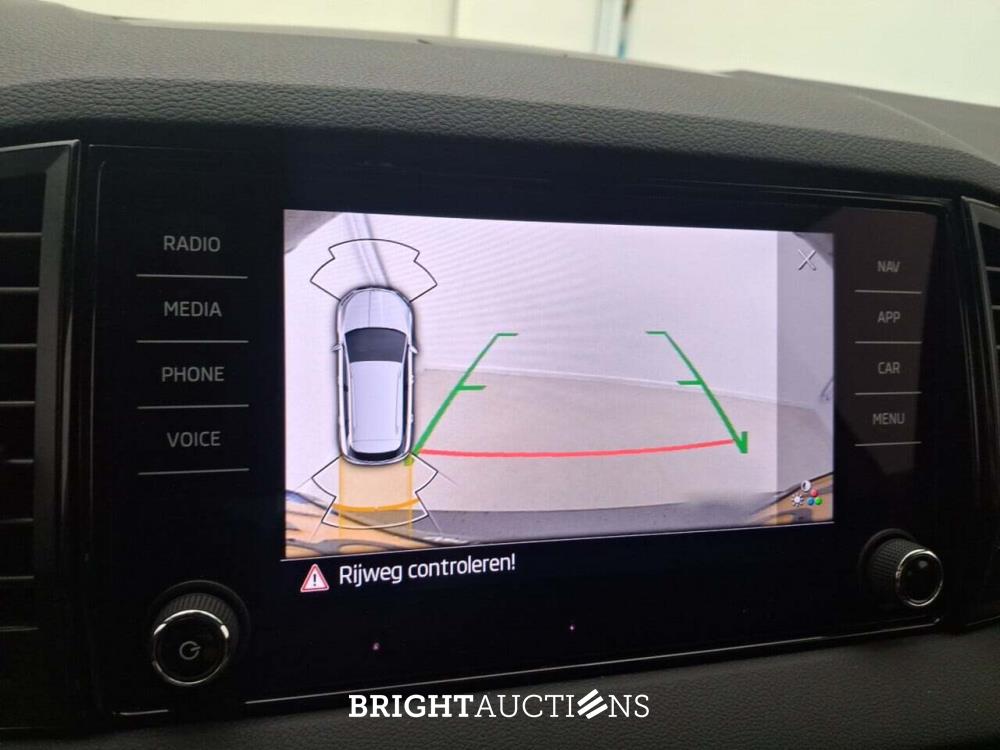 Skoda Karoq Sportline Business 1.5 TSI 150pk 2023 (Origineel-NL), T-830-SV