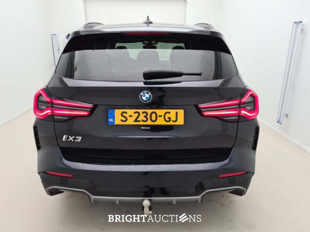 BMW iX3 Executive M Sport 286pk 2023 (Origineel-NL) iX, S-230-GJ