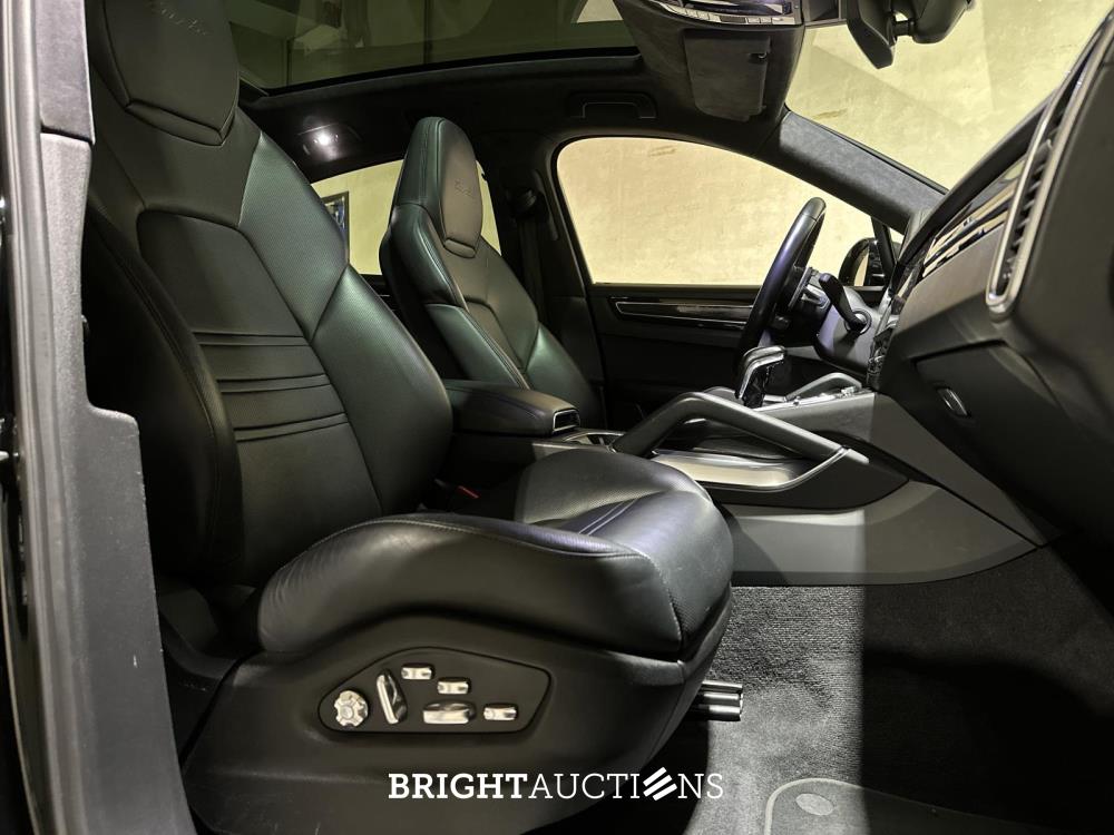 Porsche Cayenne Coupe Turbo 4.0 V8 549pk 2019, J-757-HF