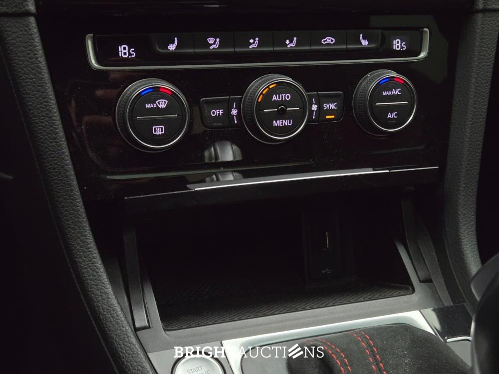 Volkswagen Golf GTI TCR 2.0 TSI 290pk 2019, T-176-XR