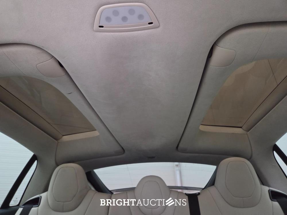 Tesla Model X 418pk 2018 (Origineel-NL), ST-448-X