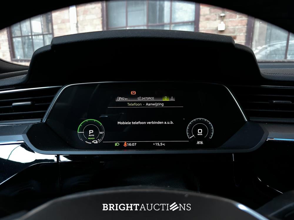 Audi e-tron 55 quattro Advanced edition 95 kWh 408pk 2021 (Origineel-NL+1e eigenaar), N-206-TT