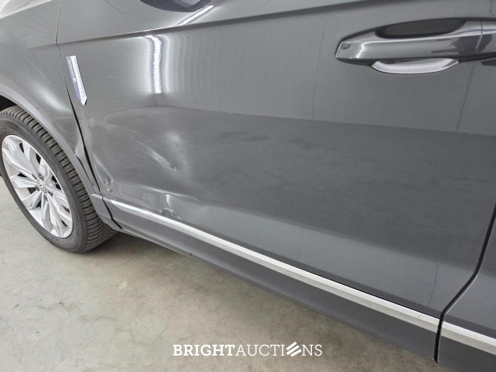 Volkswagen T-Roc Sport 1.5 TSI 150pk 2019, T-667-TX