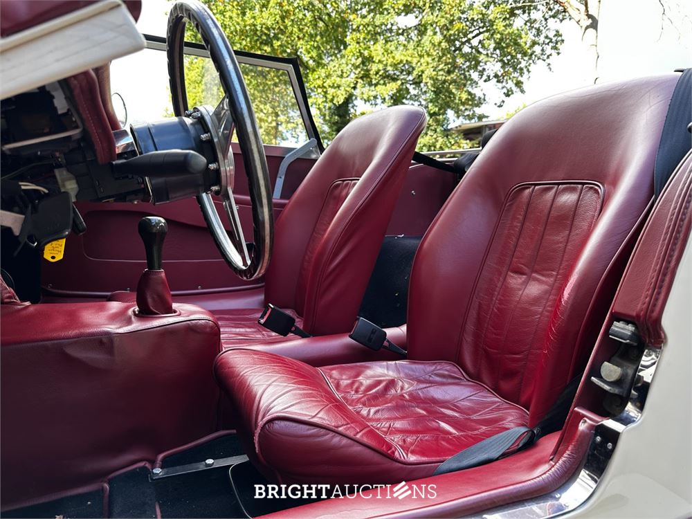 Morgan Plus 8 4.0 V8 190pk 2001, P-992-JB