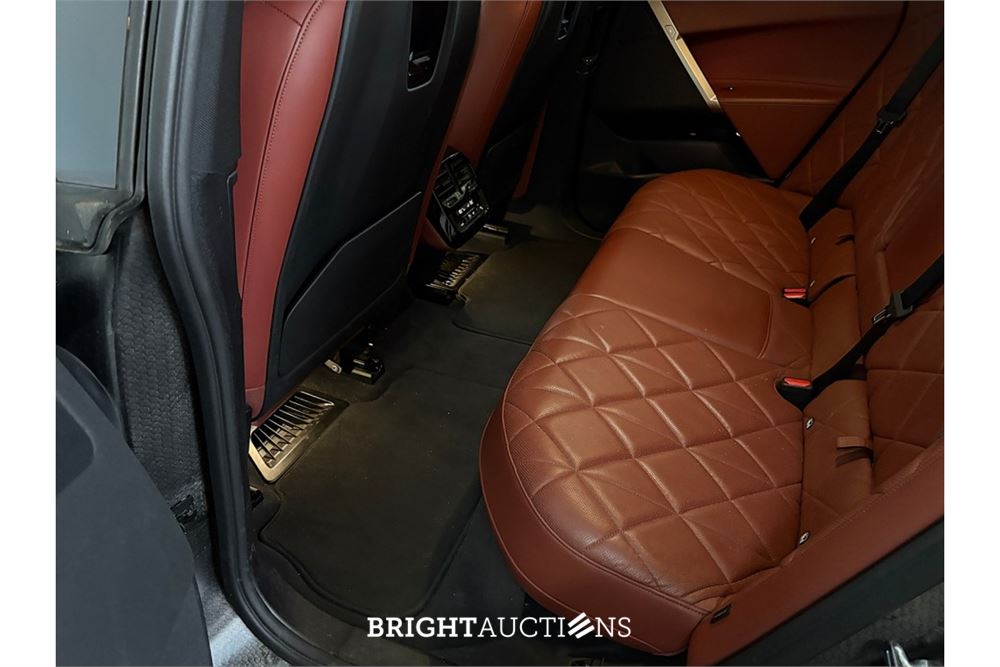 BMW iX xDrive50 High Executive 112 kWh 2022 (Origineel-NL), P-081-KP