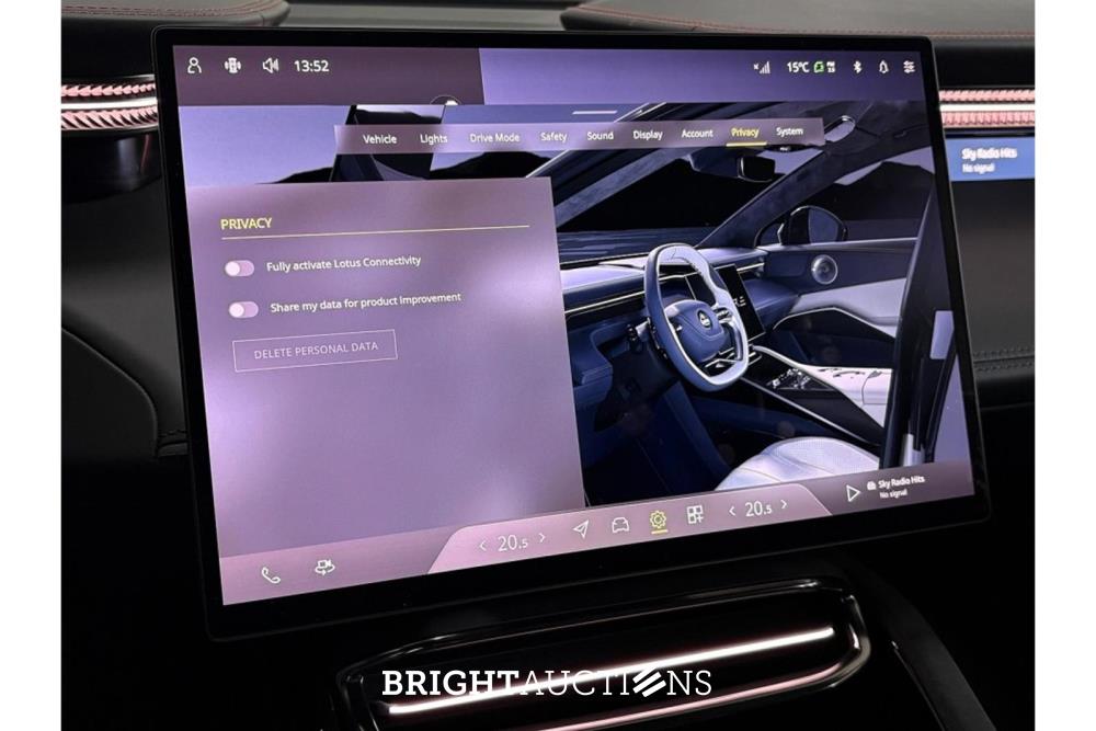 Lotus Eletre EDS 450 4WD 112 kWh 612pk 2023 (Origineel-NL), X-319-JJ