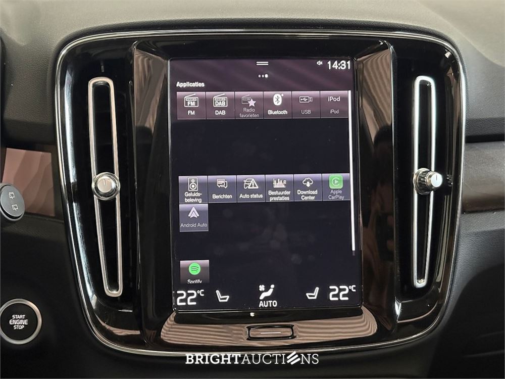 Volvo XC40 T4 Plug-in Hybrid Ultimate Bright 1.5 211pk 2022 (Origineel-NL), R-982-ND
