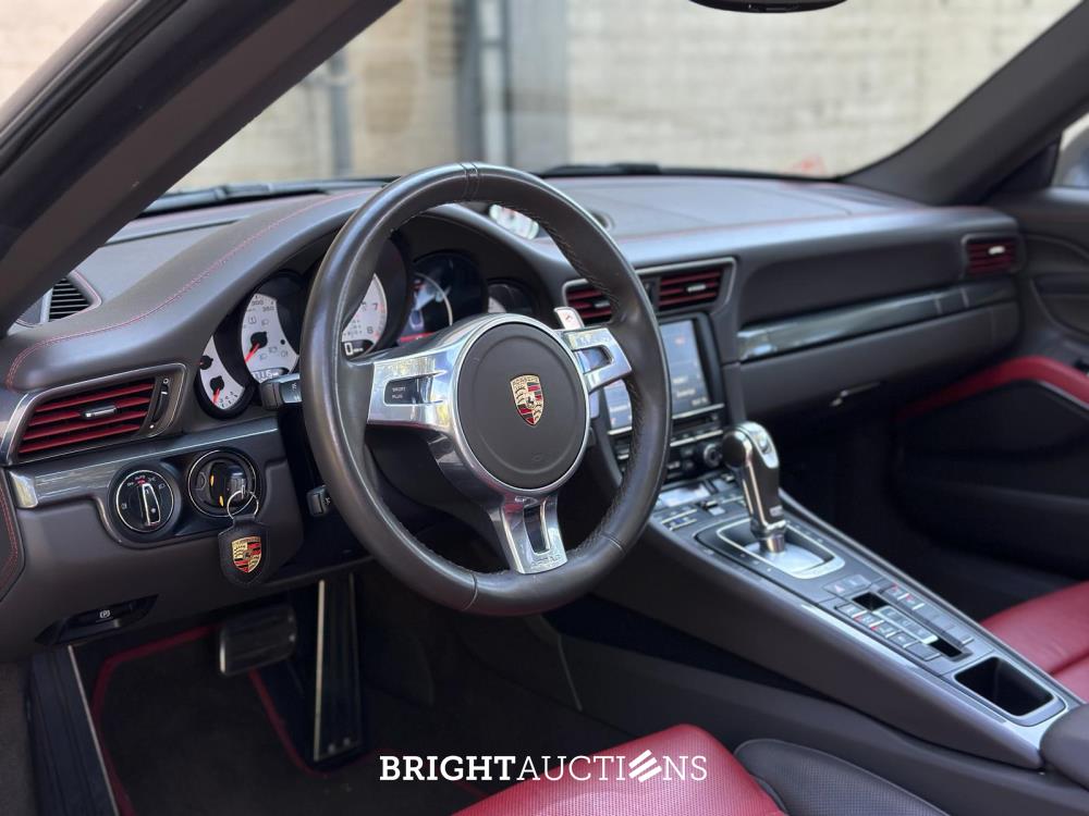Porsche 911 991 Turbo S 3.8 6-cilinder Cabrio 560pk 2014 (Origineel-NL), NL-kenteken
