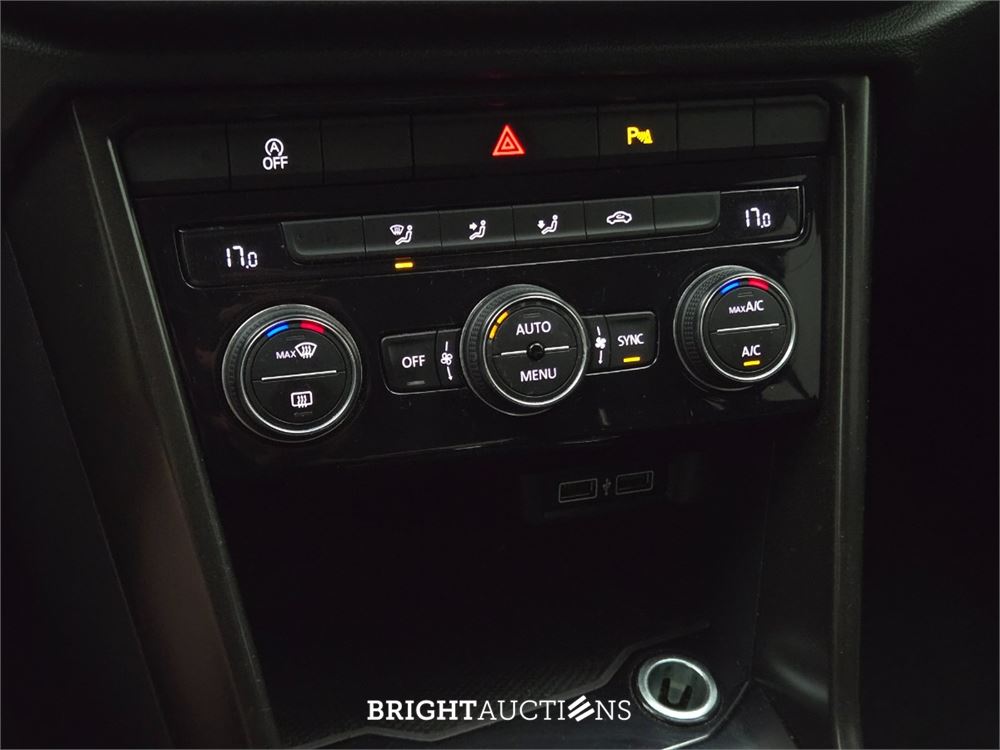 Volkswagen T-Roc 1.5 TSI 150pk 2019 (Origineel-NL), XJ-194-X