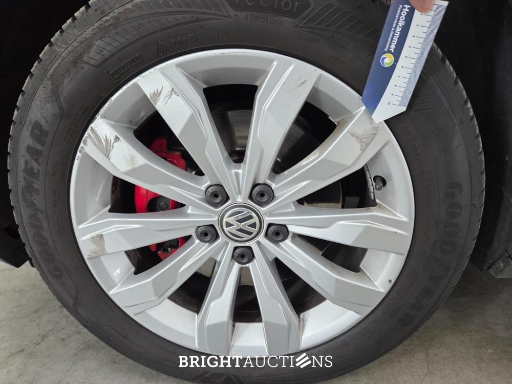 Volkswagen T-Roc Sport 1.5 TSI 150pk 2019, T-667-TX