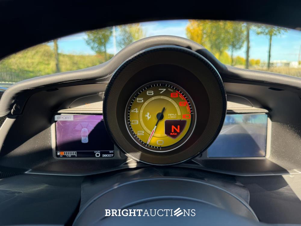 Ferrari 488 Spider HELE 3.9 V8 -Full Carbon- 670pk 2018, GFG-98-P
