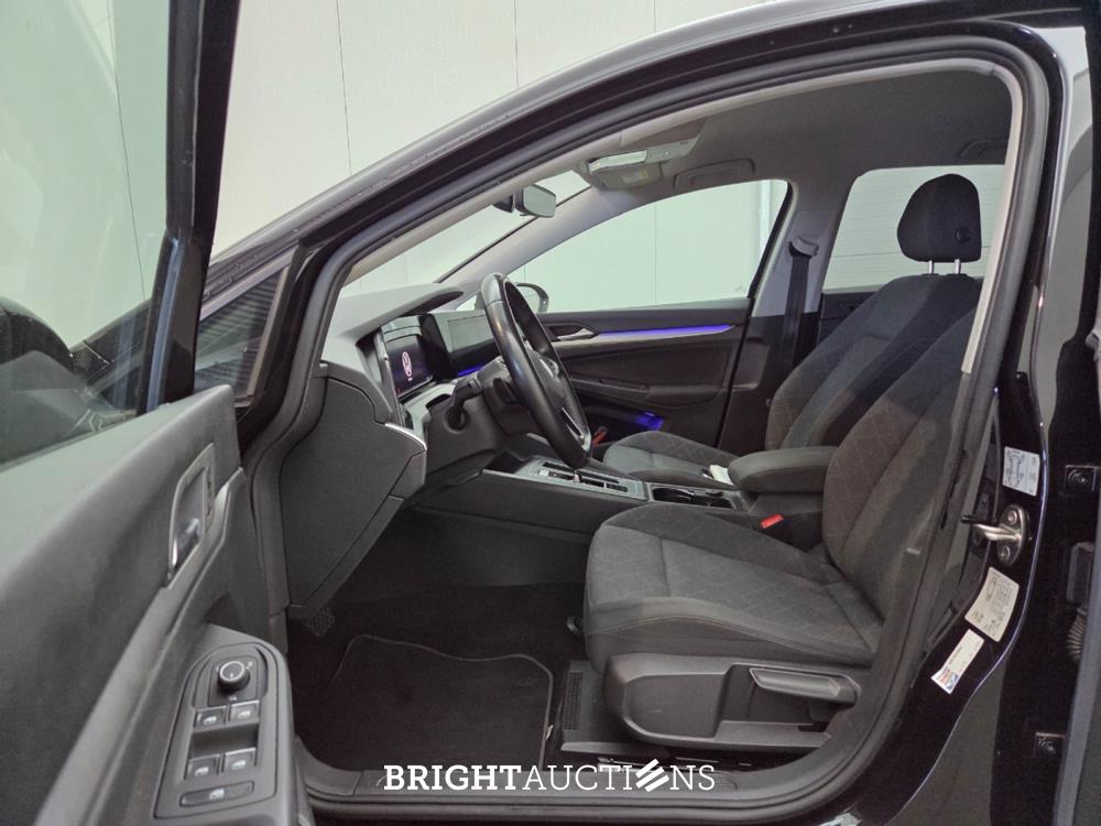 Volkswagen Golf eTSI Life 1.0 110pk 2021 (Origineel-NL), L-896-PG