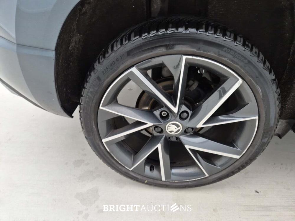 Škoda Karoq Sportline Business 1.5 TSI DSG 150pk 2022, S-582-JL