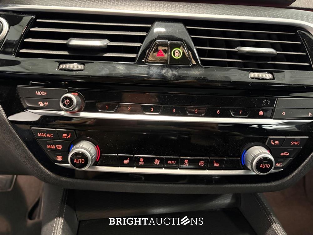 BMW 530e Business Edition Plus 292pk 2022 (Origineel-NL) 5-Serie, P-196-KV