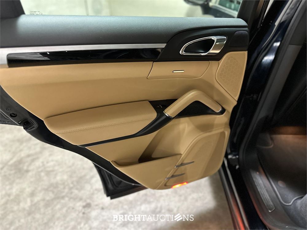 Porsche Cayenne 3.0 V6 S E-Hybrid 416pk 2014 (Origineel-NL), 1-ZDG-21