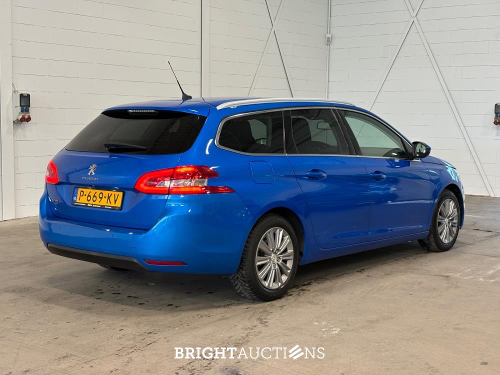 Peugeot 308 SW Allure Avantage 1.2 PureTech 131pk 2021, P-669-KV