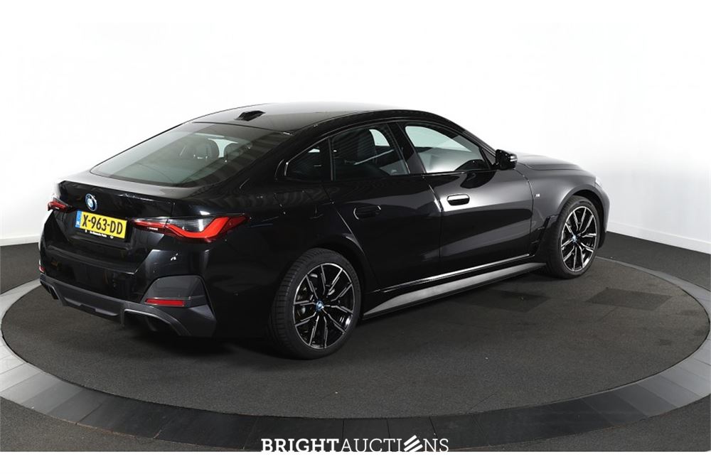 BMW i4 eDrive35 70 kWh 2023 (Origineel-NL), X-963-DD