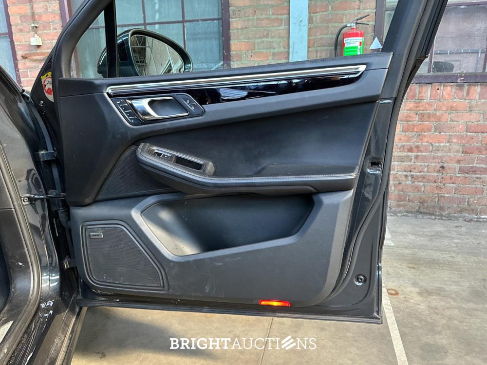 Porsche Macan S 3.0 V6 354pk 2019 Sport-Chrono, R-426-XL