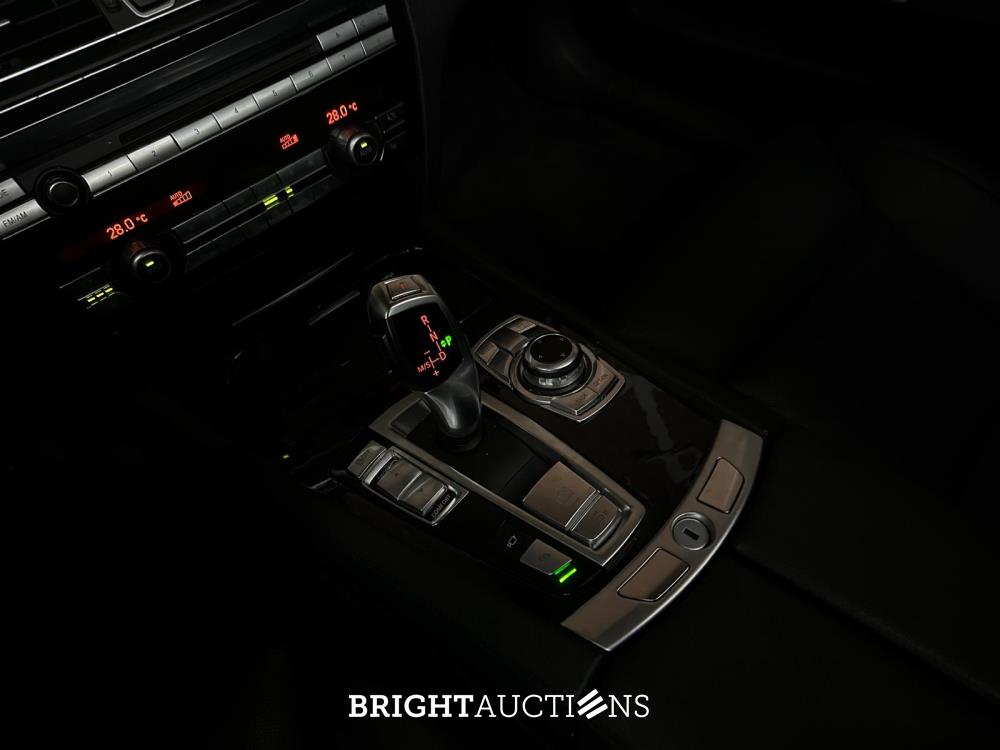 BMW ActiveHybrid7 F04 4.4 V8 465pk 2011 F04 Youngtimer