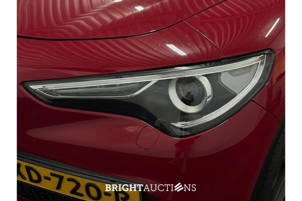 Alfa Romeo Stelvio 2.2d Super 2.2 150pk 2018, XD-720-P