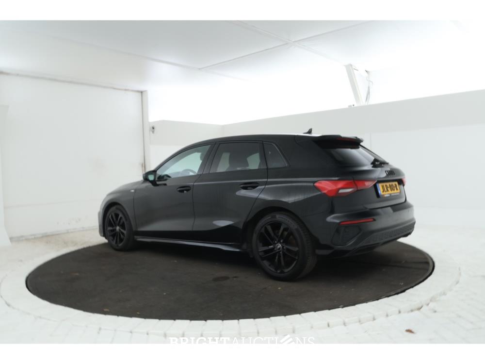 Audi A3 Sportback 30 S edition TFSI 122pk 2022, JLR-80-R