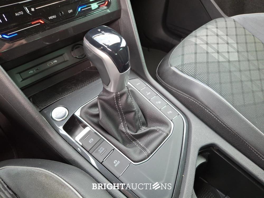 Volkswagen Tiguan 1.4 TSI eHybrid R-Line Business 150 pk 2023, T-610-FT