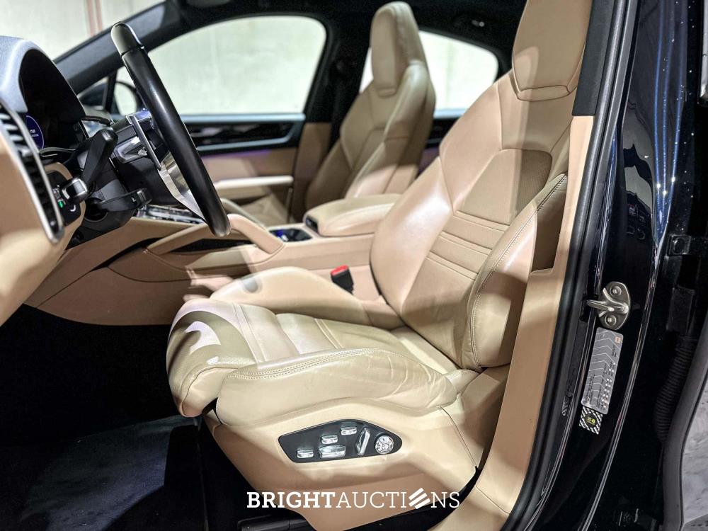 Porsche Cayenne Coupé 3.0 V6 E-Hybrid 462pk 2021 (Origineel-NL + 1e eigenaar), K-327-PV