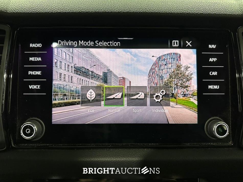 Škoda Kodiaq Automaat Sportline Business Pano 1.5 TSI 150pk 2021, L-825-BK