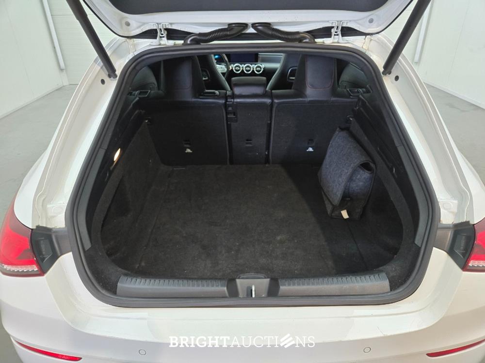Mercedes-Benz CLA180 Shooting Brake Business Solution AMG 136pk 2020 (Origineel-NL) CLA-Klasse, J-844-DK