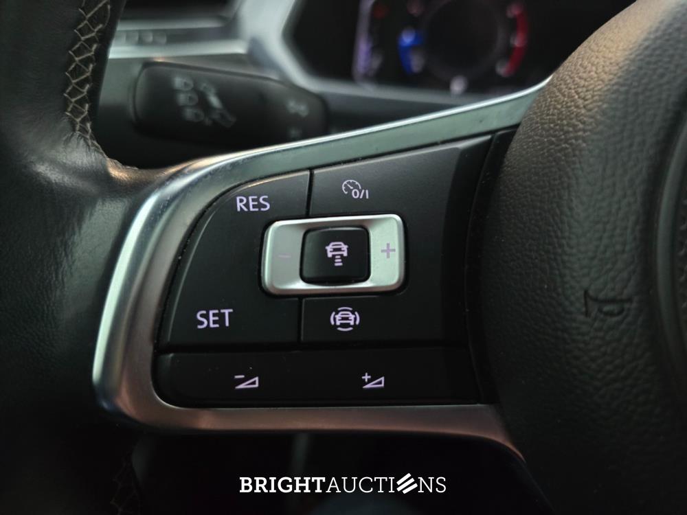 Volkswagen Tiguan ACT Highline Business R 1.5 TSI 150pk 2019 (Origineel-NL), ZB-318-G