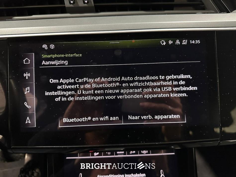 Audi Q8 e-tron 50 quattro Advanced Edition 95 kWh 340pk 2023 (Origineel-NL), T-629-HS