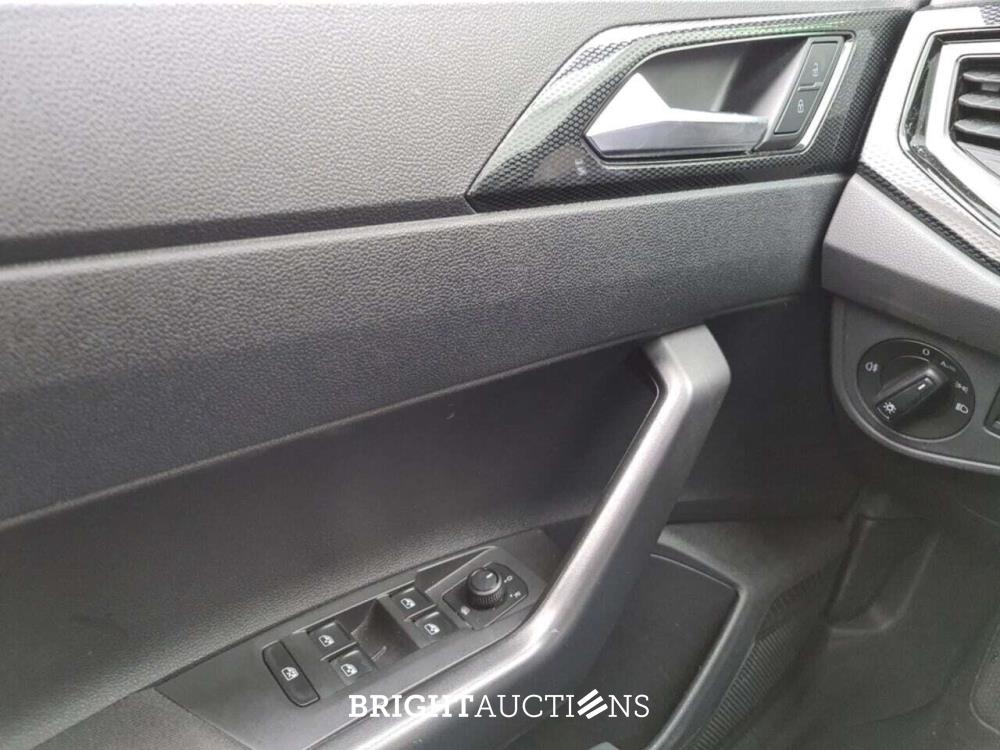 Volkswagen Polo Life 1.0 TSI 95pk 2022 (Origineel-NL), R-053-XK