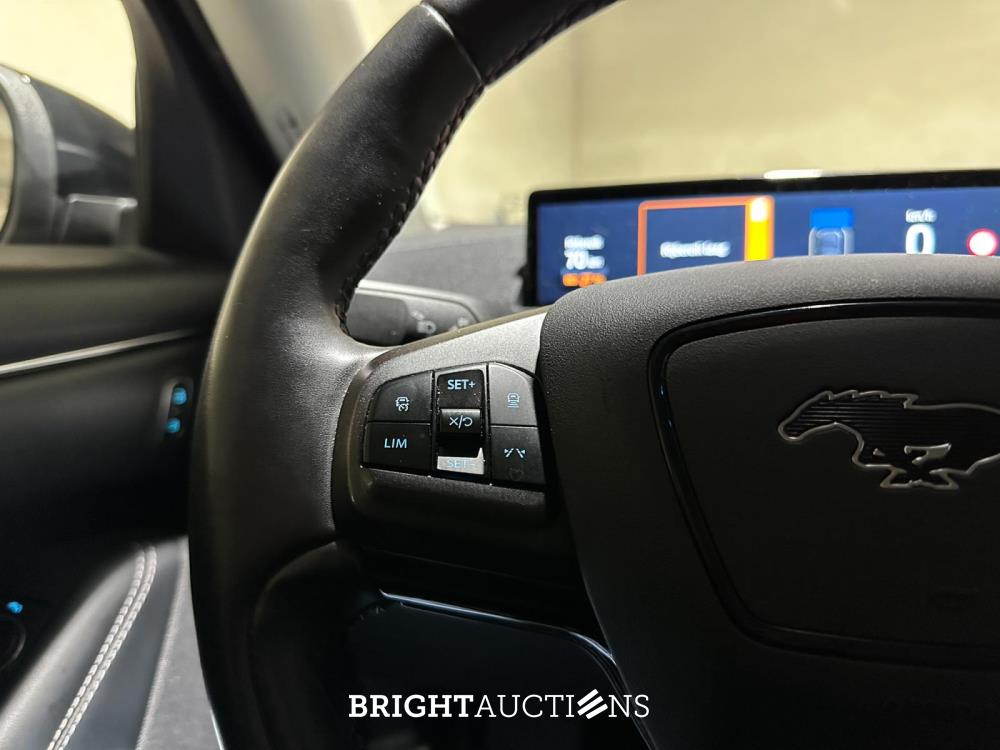 Ford Mustang Mach-E RWD 75 kWh 269pk 2021 (Origineel-NL + 1e Eigenaar), N-181-RH