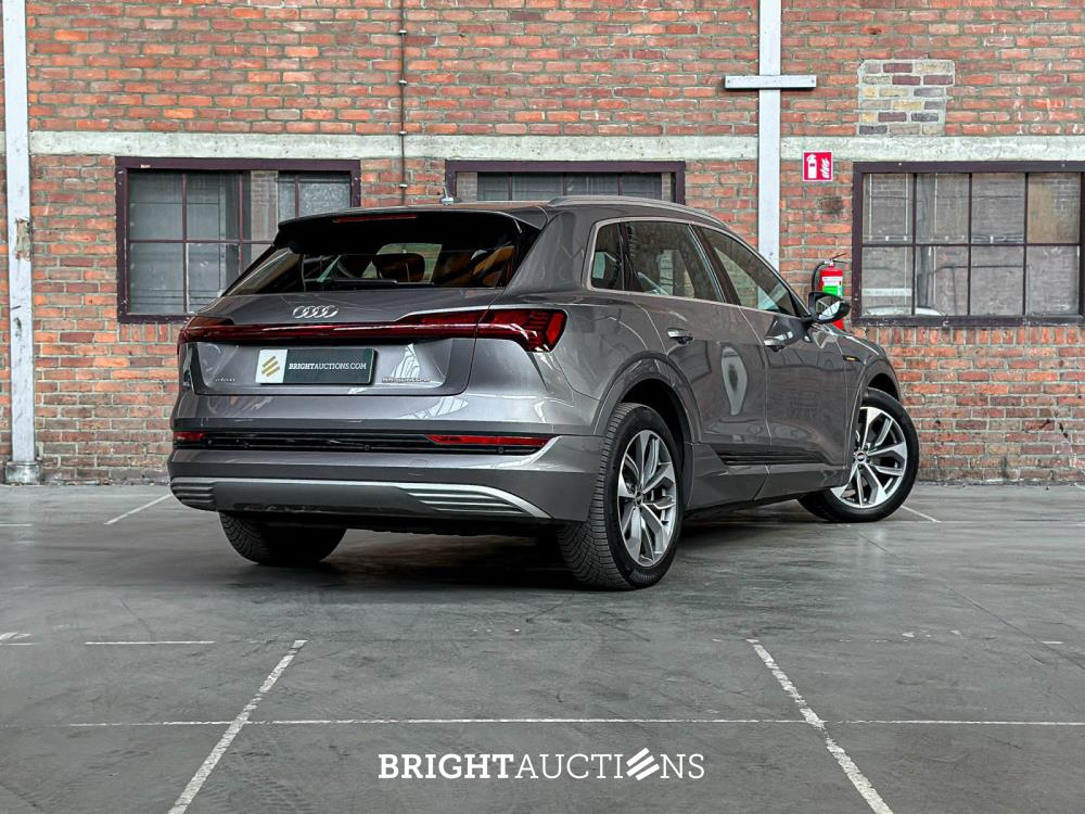 Audi e-tron 55 quattro Advanced edition 95 kWh 408pk 2021 (Origineel-NL+1e eigenaar), N-206-TT