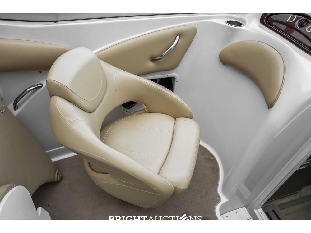 Crownline 266SC 2012 Speedboot (Mercruiser Motor 349,3PK) - (Trailer Harbeck BT3500M 62-WSJ-2)