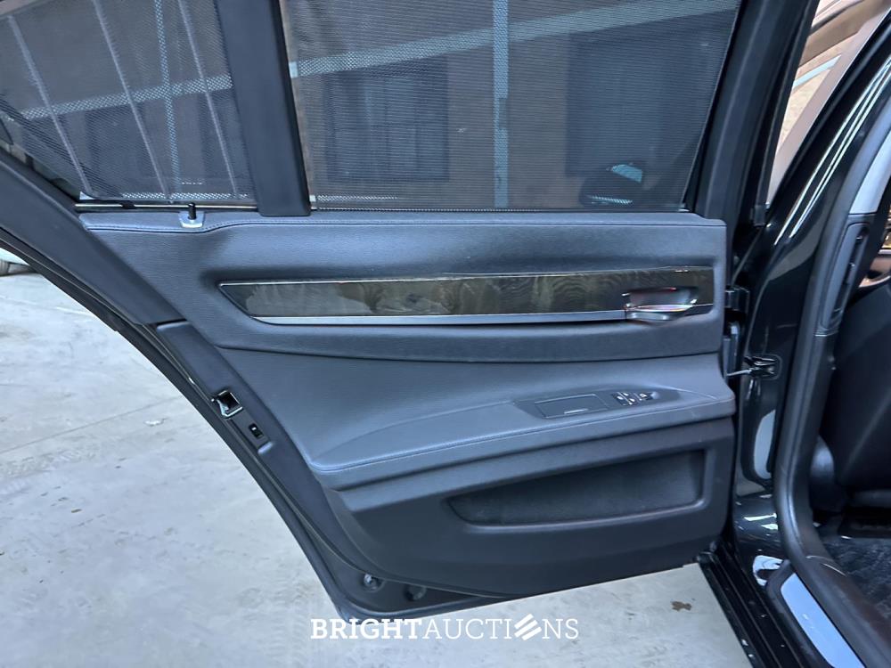 BMW ActiveHybrid7 F04 4.4 V8 7-serie 465pk 2011 -Youngtimer-