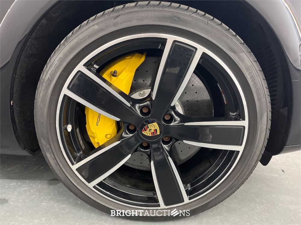Porsche Cayenne Turbo S Coupé E-Hybrid 4.0 685pk 2020, L-420-LH